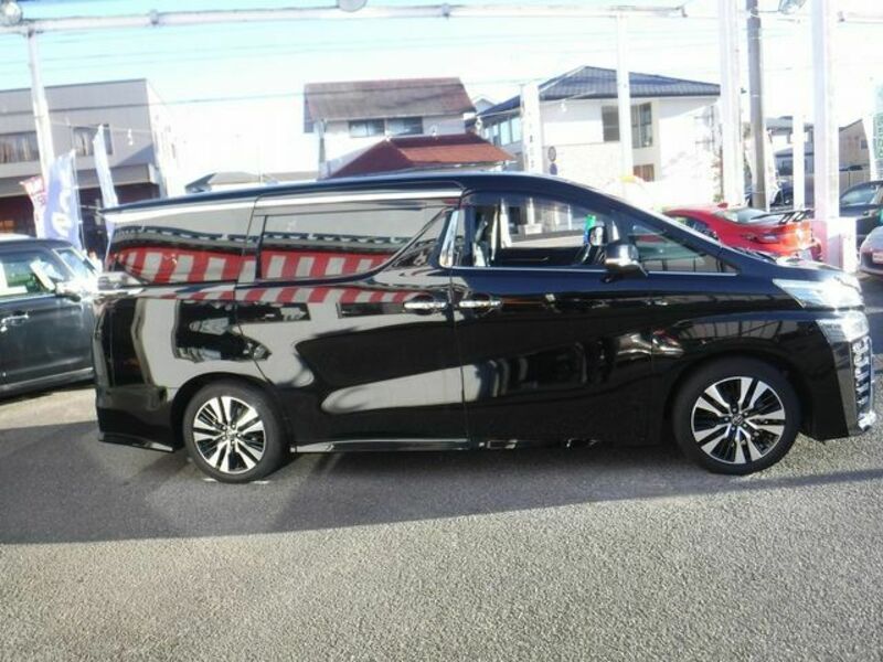 VELLFIRE-5