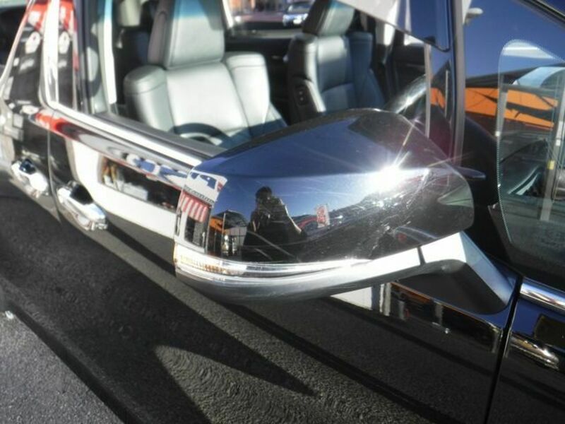 VELLFIRE-14