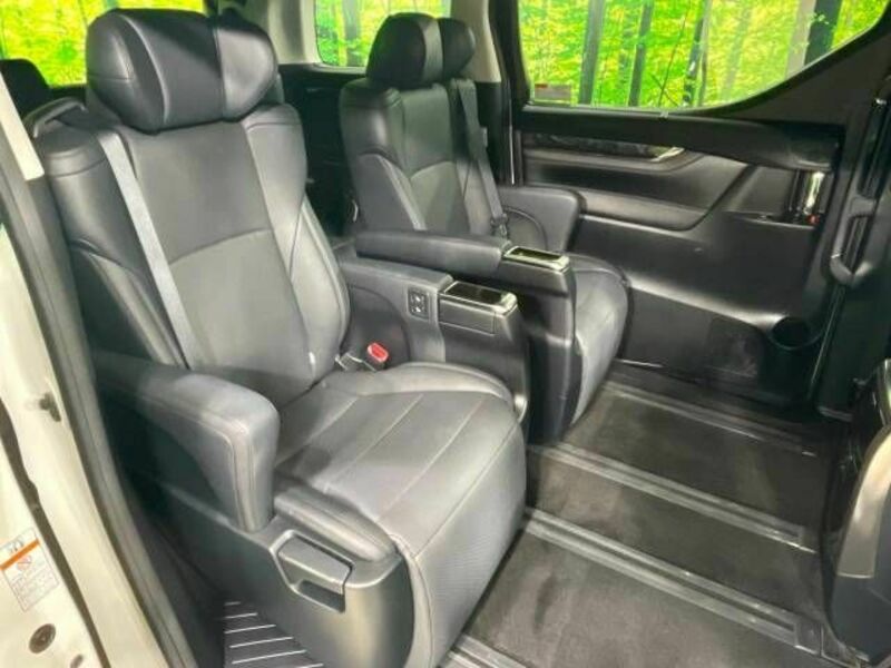 ALPHARD-9