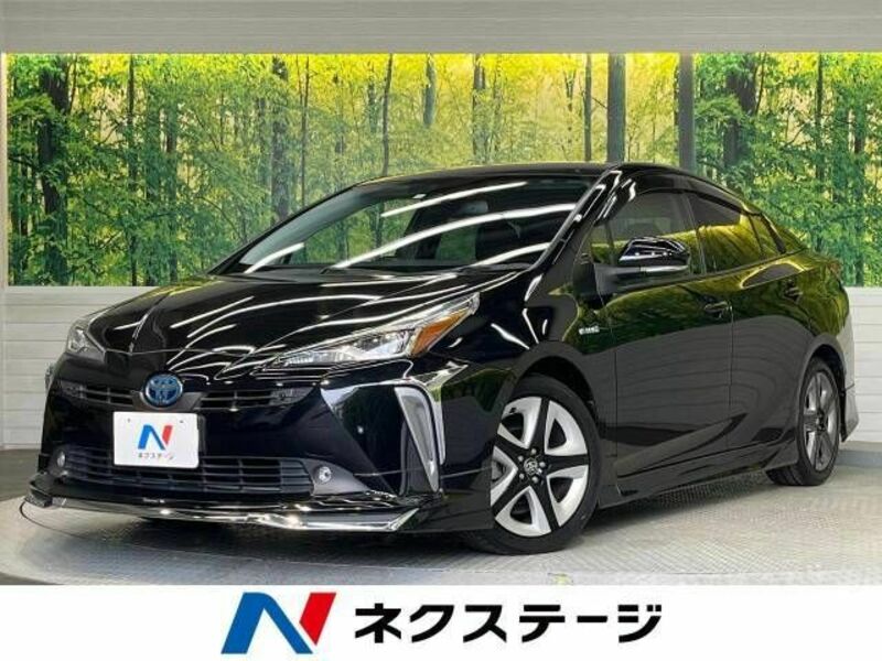 TOYOTA　PRIUS