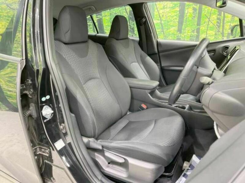 PRIUS-8