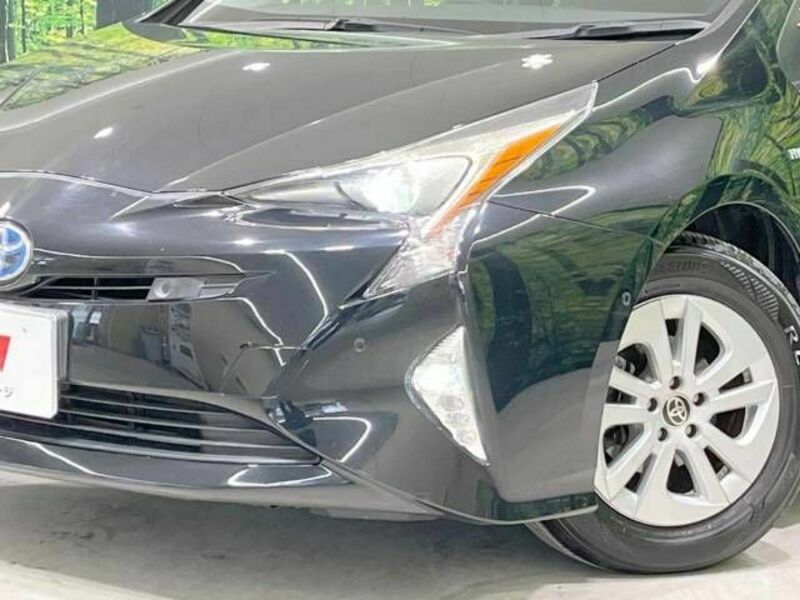 PRIUS-11