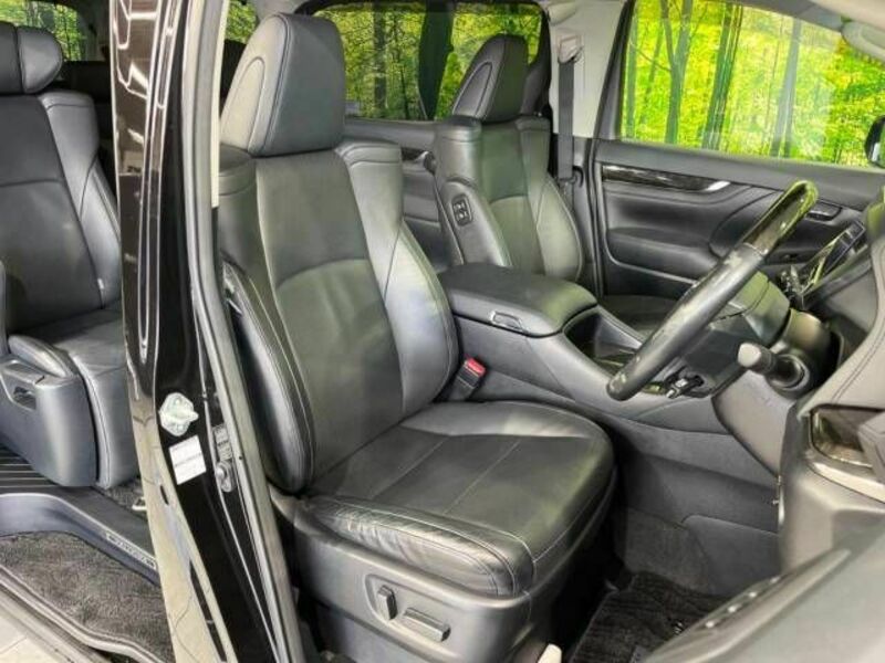 VELLFIRE-8