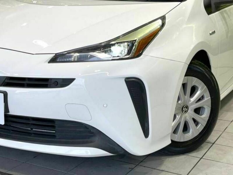 PRIUS-11