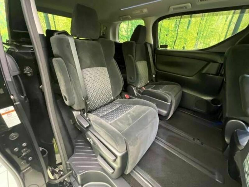 VELLFIRE-9
