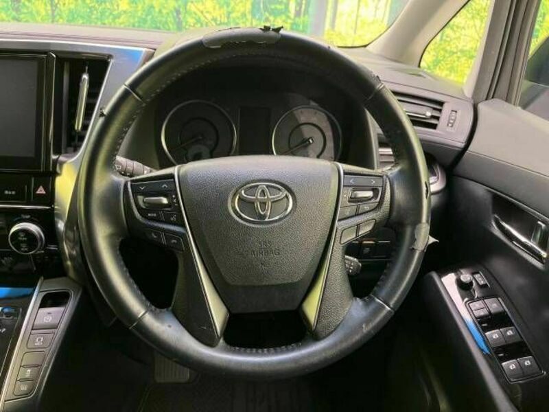 VELLFIRE-11