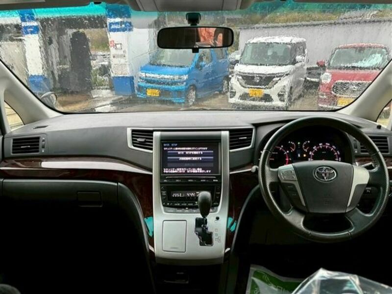 VELLFIRE-1
