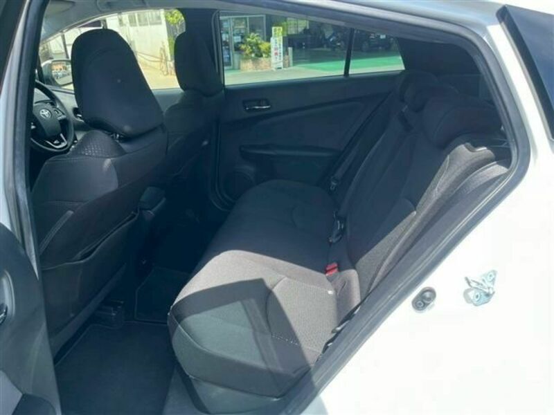 PRIUS-3