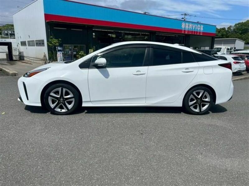 PRIUS-7