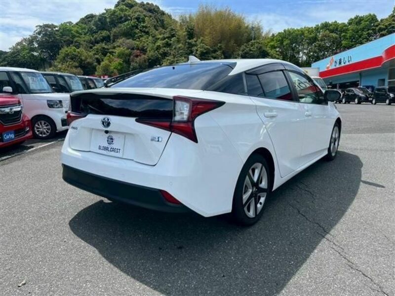 PRIUS-10
