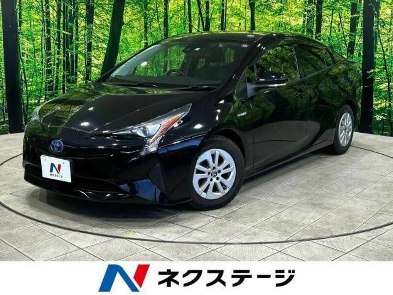 TOYOTA　PRIUS