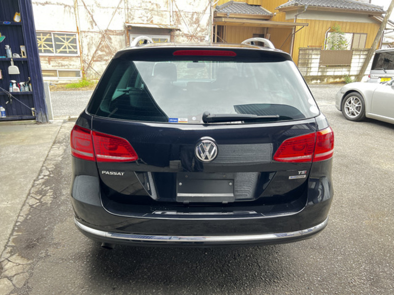 PASSAT VARIANT