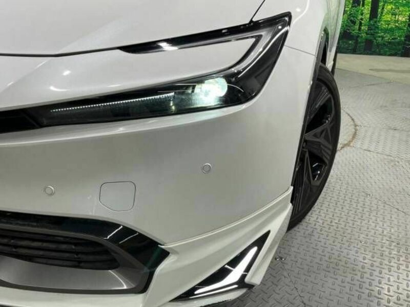 PRIUS-11