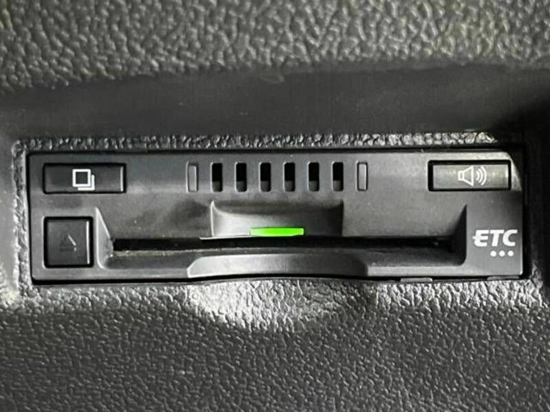 PRIUS-6
