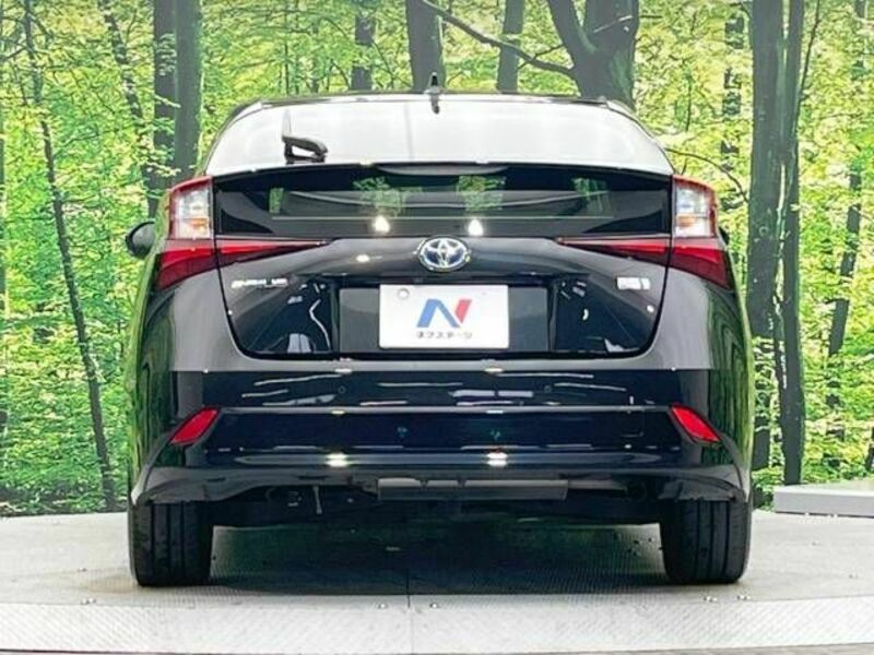 PRIUS-18