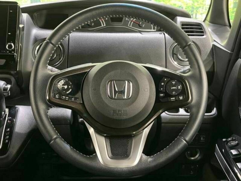 N BOX CUSTOM-11