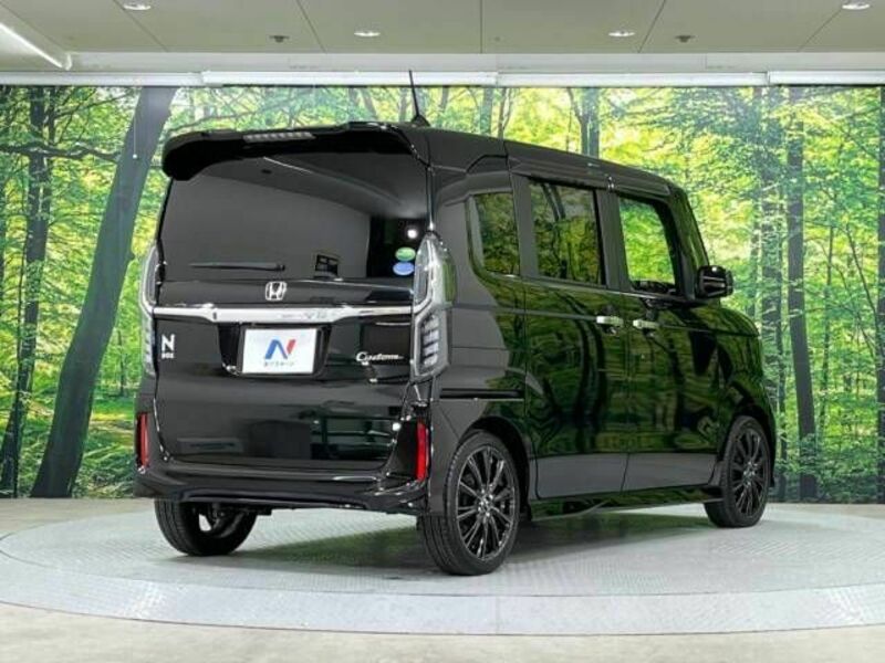 N BOX CUSTOM-16