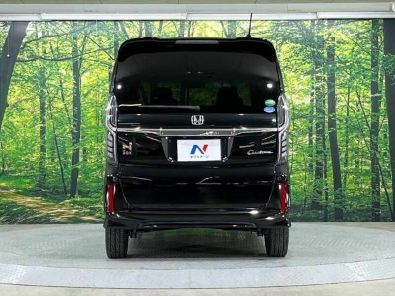 N BOX CUSTOM-17