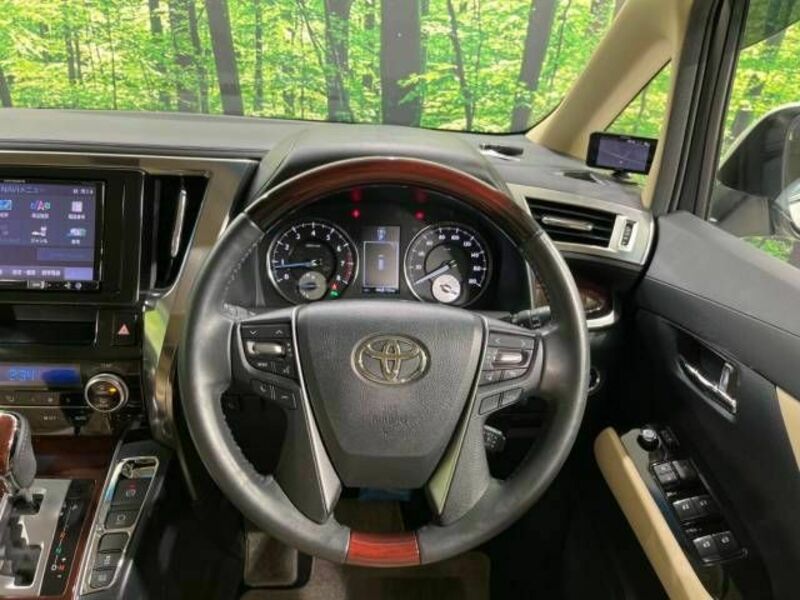 VELLFIRE-11