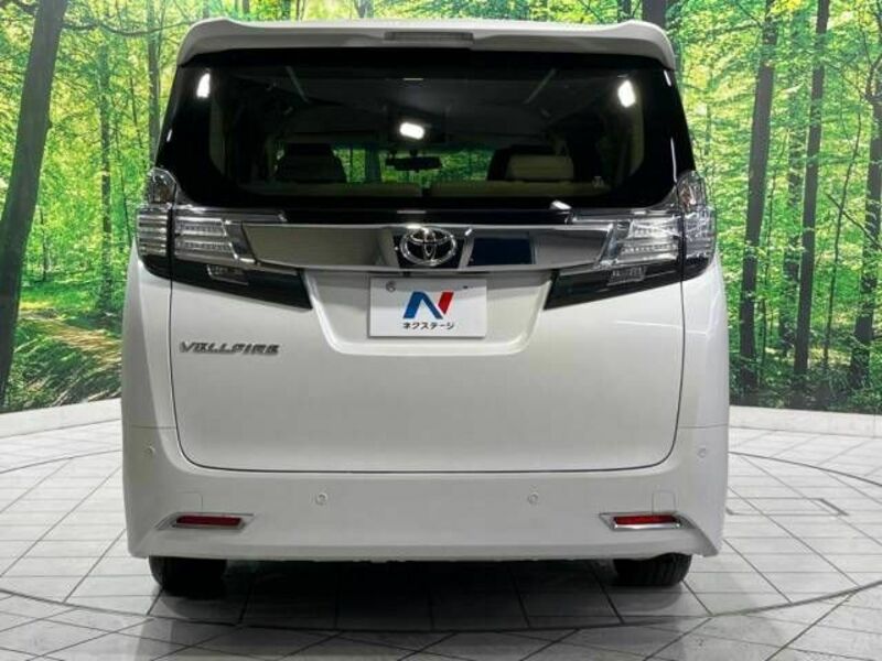VELLFIRE-15