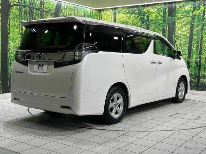 VELLFIRE-17