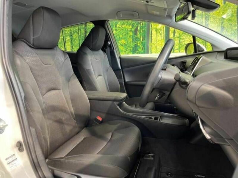 PRIUS-6