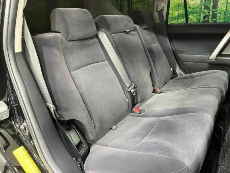 LAND CRUISER PRADO-9