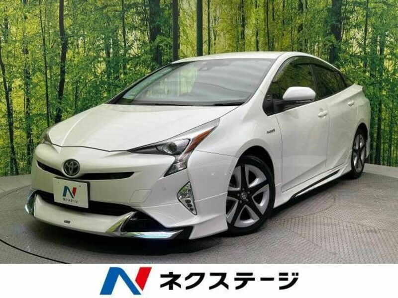 TOYOTA　PRIUS