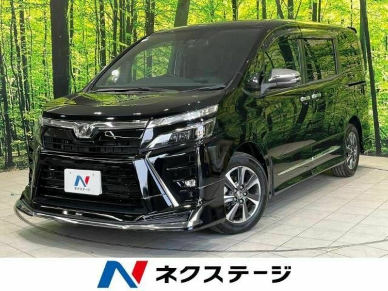 TOYOTA　VOXY