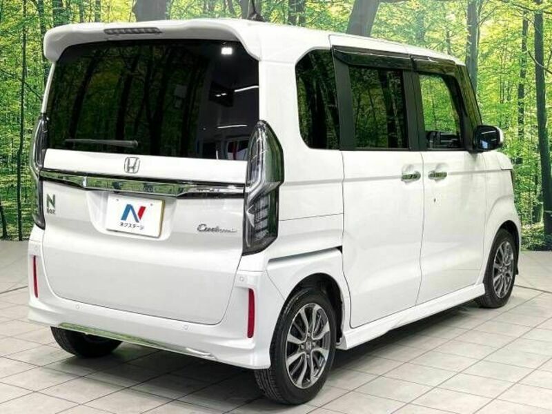 N BOX CUSTOM-17
