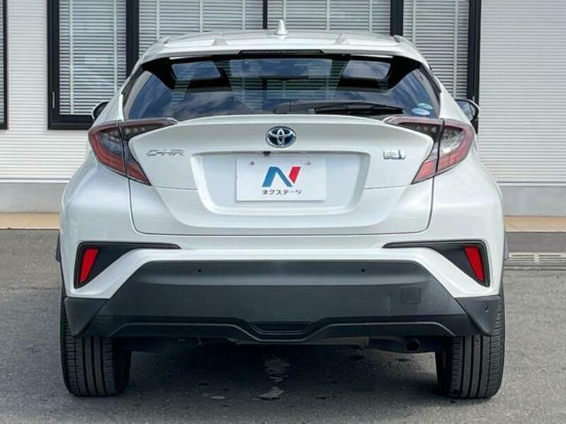 C-HR-15