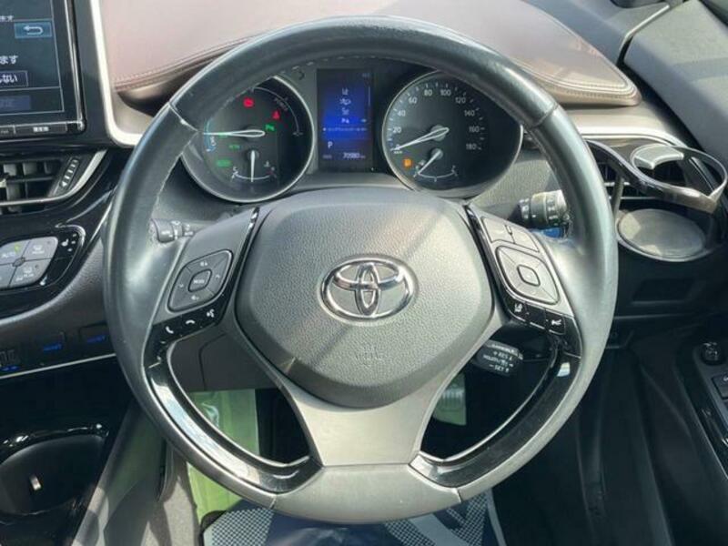 C-HR-11