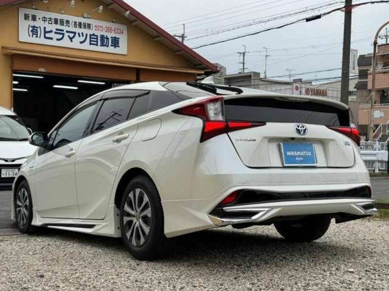 PRIUS-4