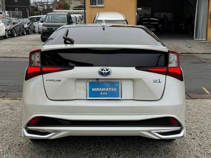 PRIUS-6