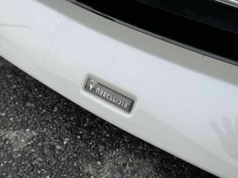 PRIUS-9