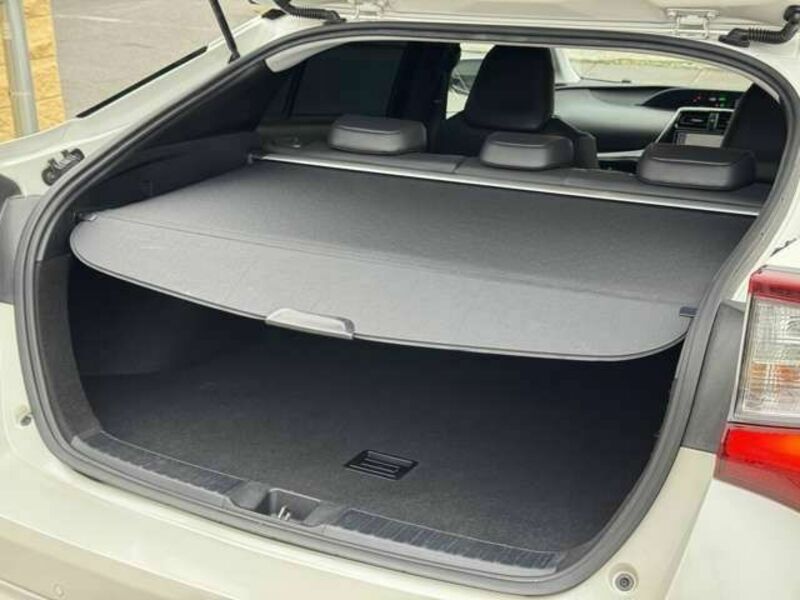 PRIUS-27