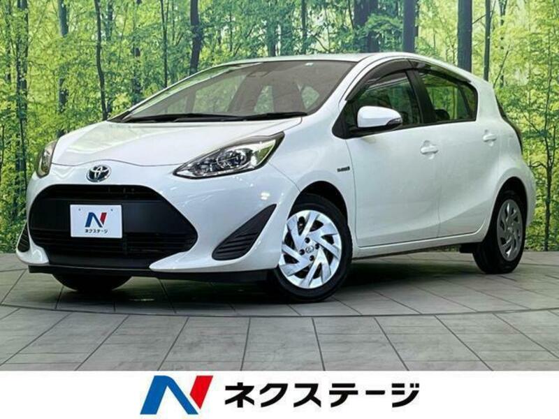 TOYOTA　AQUA