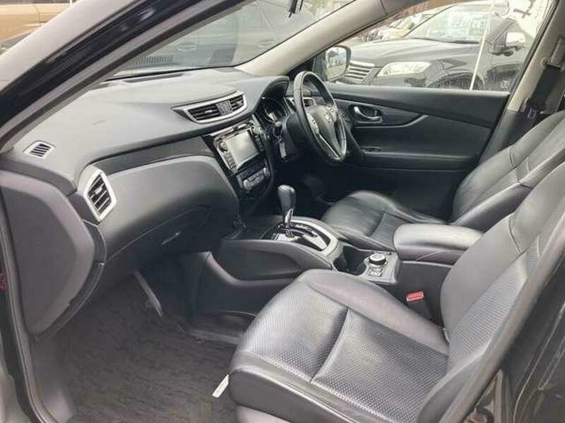 X-TRAIL-11