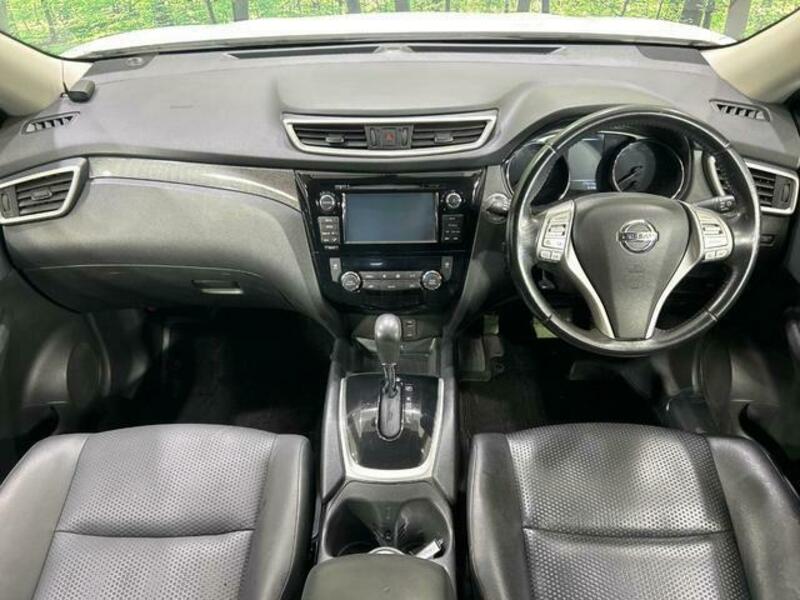 X-TRAIL-1