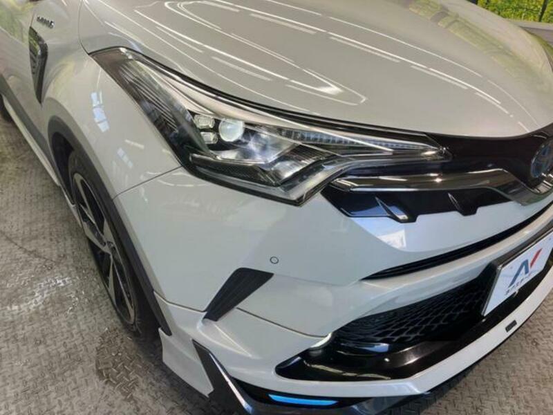 C-HR-11