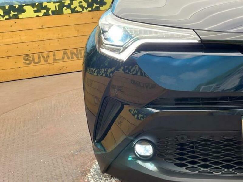 C-HR-11
