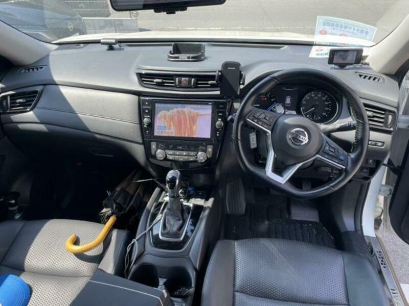 X-TRAIL-5