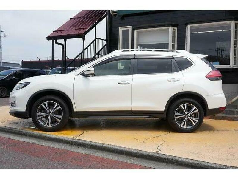 X-TRAIL-19