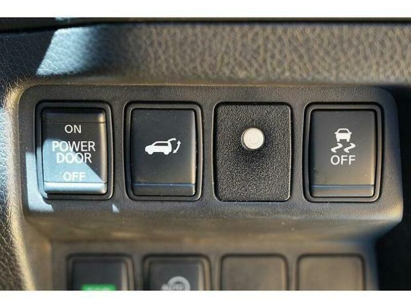 X-TRAIL-9