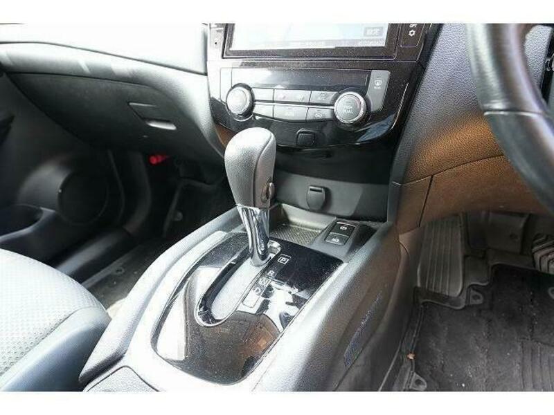 X-TRAIL-12