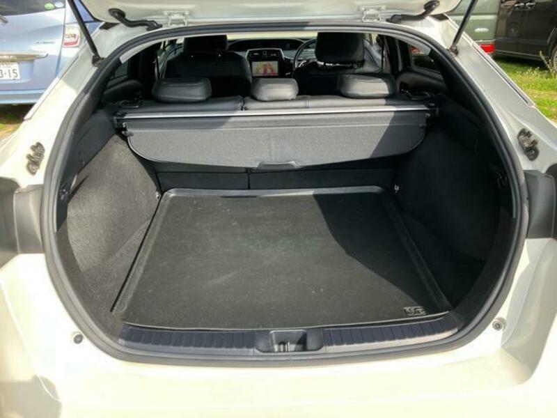 PRIUS-14