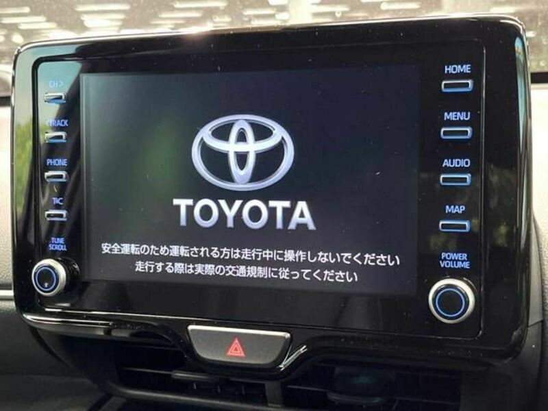 YARIS CROSS-2