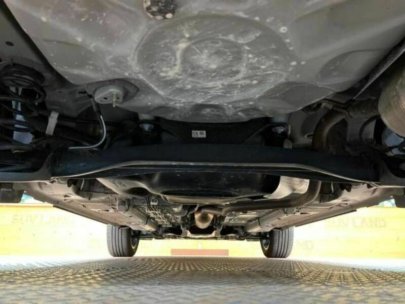 YARIS CROSS-19