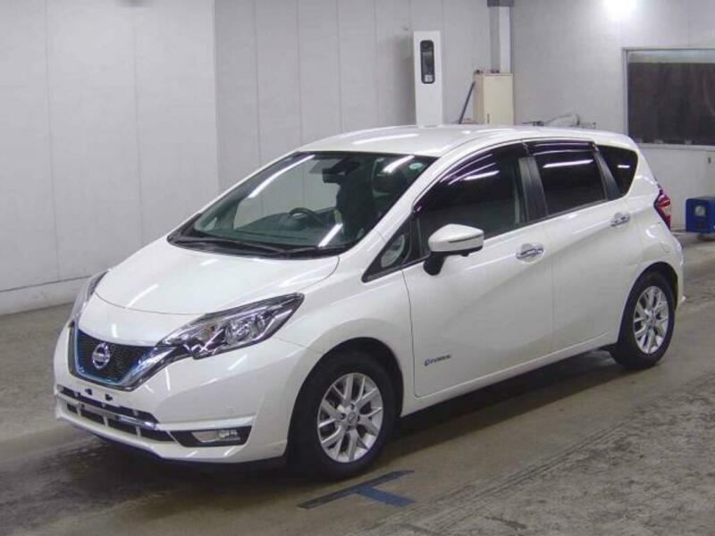 NISSAN　NOTE