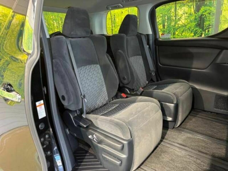 VELLFIRE-8